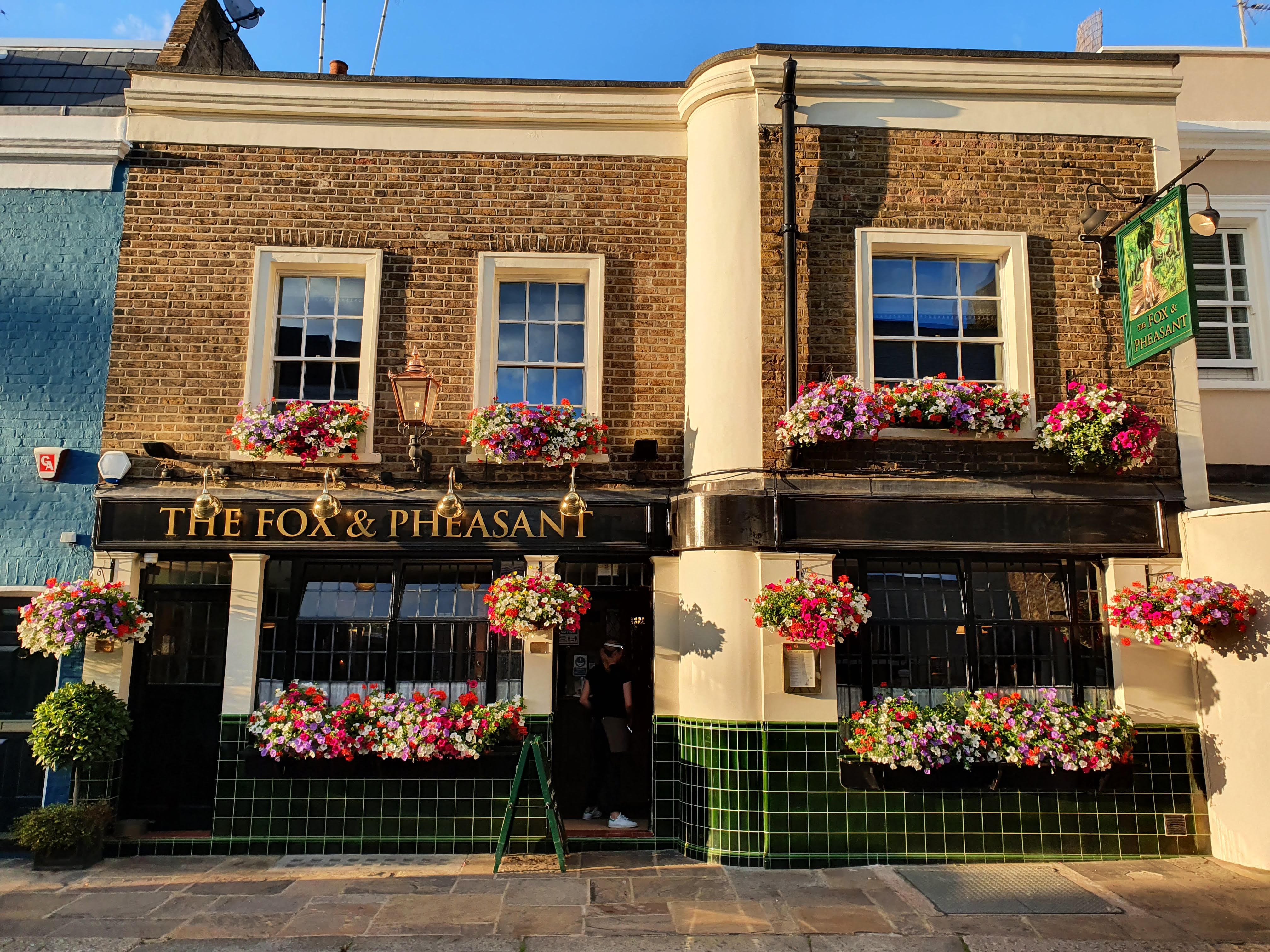 haunted pubs London James blunt fox & pheasant
