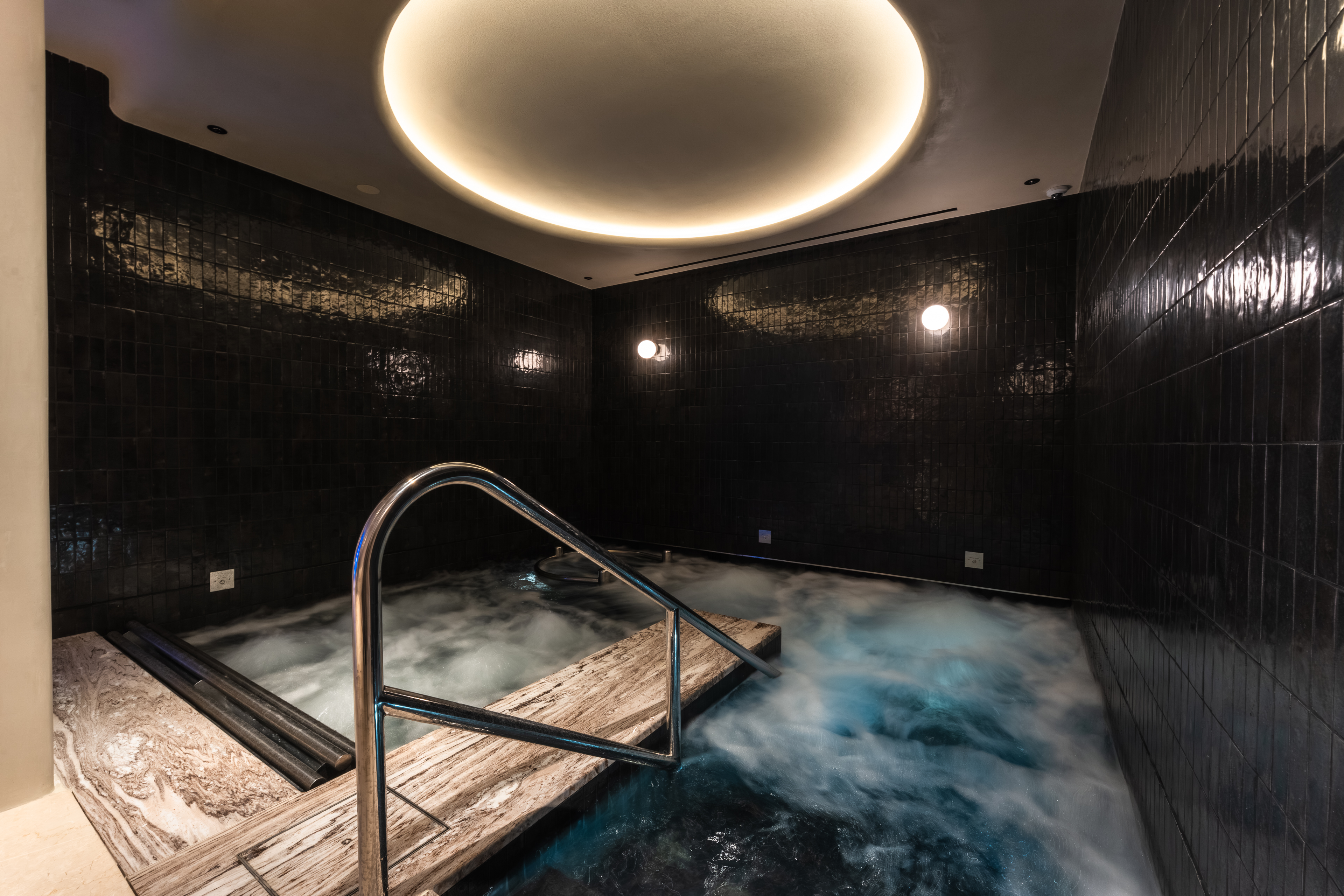 the newman hotel spa hydrotherapy pool