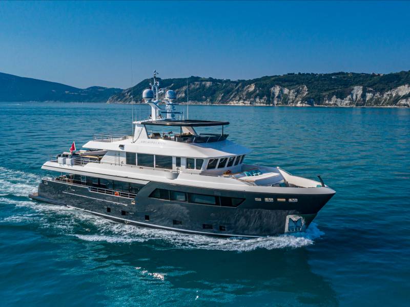 One of Cantiere delle Marche's silent superyachts, moving through turquoise waters.