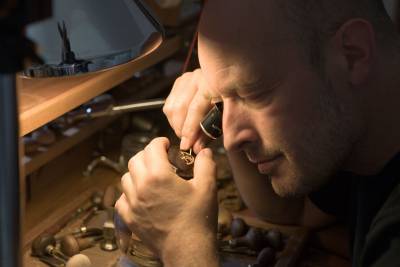 This Time it’s Personal: Bespoke Watches for Luxury Clients