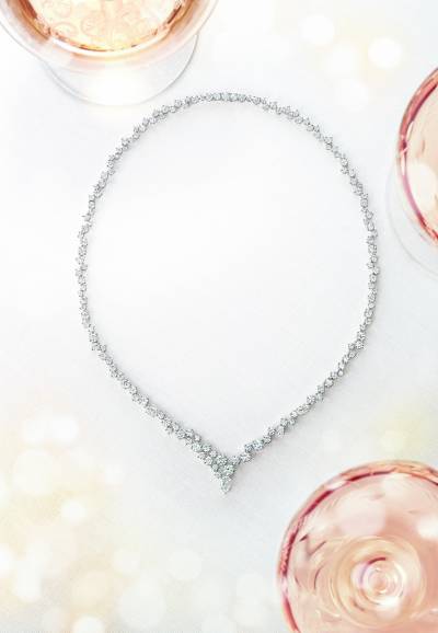 Sparkling-Cluster-Diamond-Necklace-by-Harry-Winston