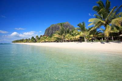 Icing sugar beaches at LUX* Le Morne