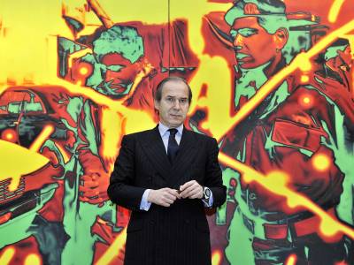 Five Minutes with Auctioneer Simon de Pury 