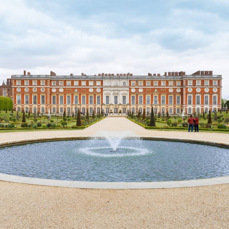 Castle stays UK