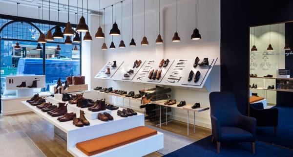 15-Cheaney---Henrietta-St---Overiew-from-the-Inky-Blue-'Lounge'-to-the-Front-of-the-Store