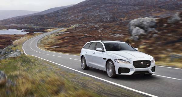 The Jaguar Sportbrake on the Isle of Harris
