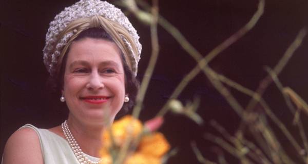 SPHERE's Queen Elizabeth tribute
