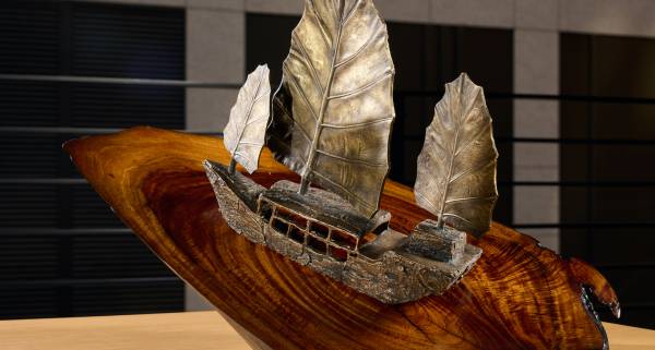 Liu Wing Sheung and Jacky Lam's work Bon Voyage at Hearts & Hands 