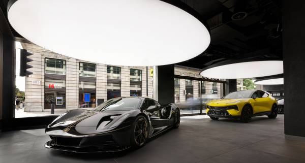 Lotus Piccadilly Flagship - Evija and Eletre R